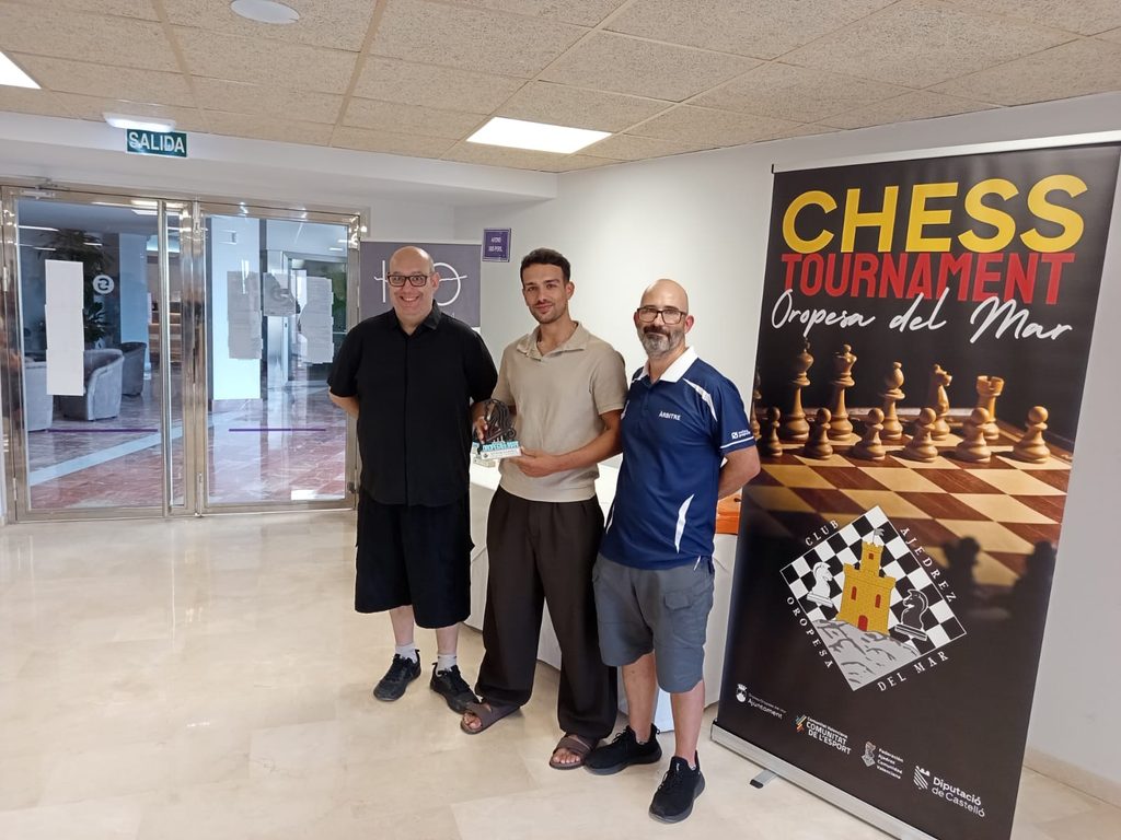 JAVIER ATIENZA 7 EN V IRT SUB2400 OROPESA DEL MAR