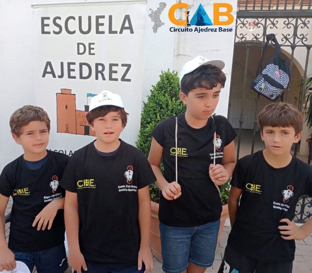 Portada Pepe, Ricardo, Gonzalo y Guillem