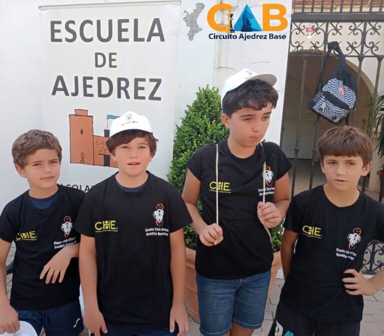 Portada Pepe, Ricardo, Gonzalo y Guillem
