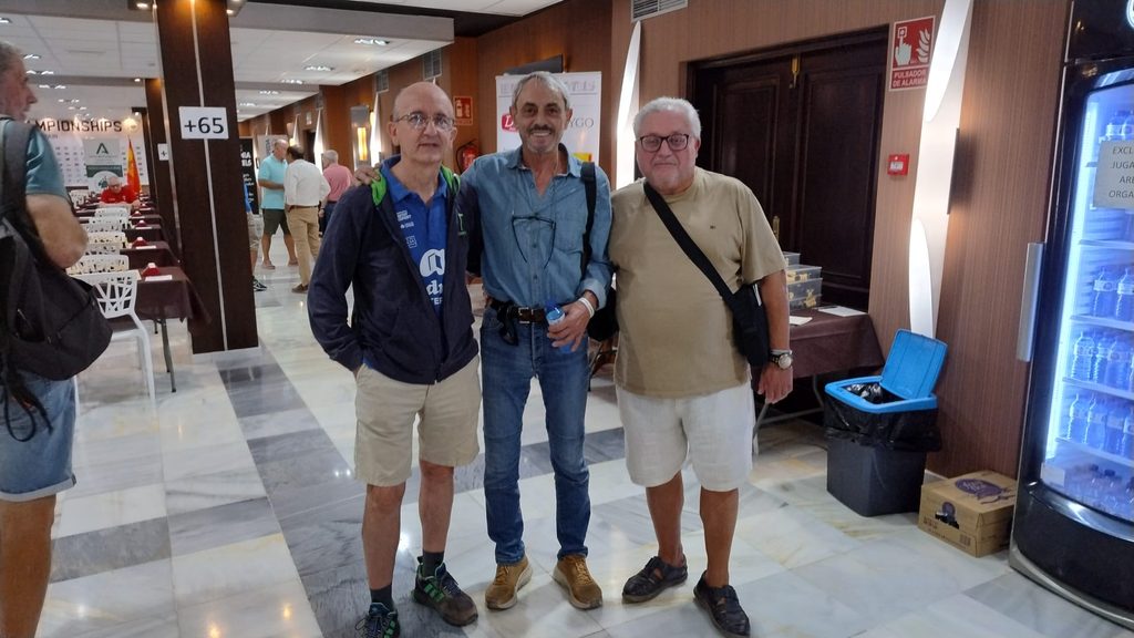 JOAQUIN, PRESIDENTE DEL PATERNA, EMILIO Y CÉSAR CAMISÓN DEL PATERNA